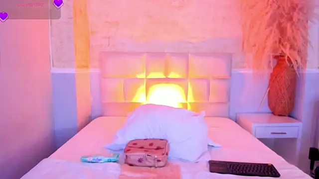 valeriekhaleesi online show from 04-09-26, 08:14