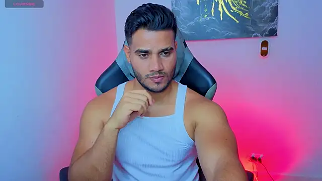 AndresRodriguez1 online show from 06-05-26, 10:59