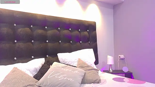 Aitana Oliveira online show from 02-07-26, 08:12