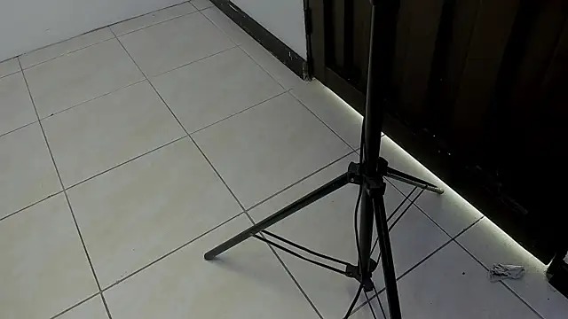 im oleiderr online show from 05-11-26, 07:22