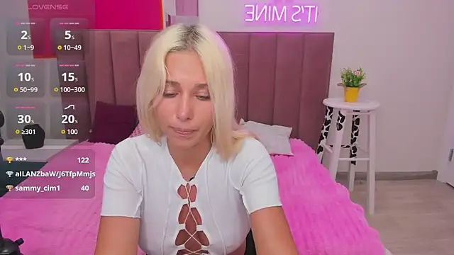 Snapshot of MIla_Stunning chatting on 06-11-26, 02:53 MIla Stunning online show from 06-11-26, 02:53