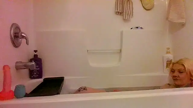 CrystalMaria8 online show from 02-25-26, 12:48