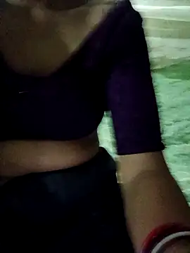 Royal hotti0011 online show from 04-18-26, 09:48