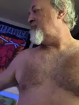 Skippy2420 online show from 02-01-26, 09:13