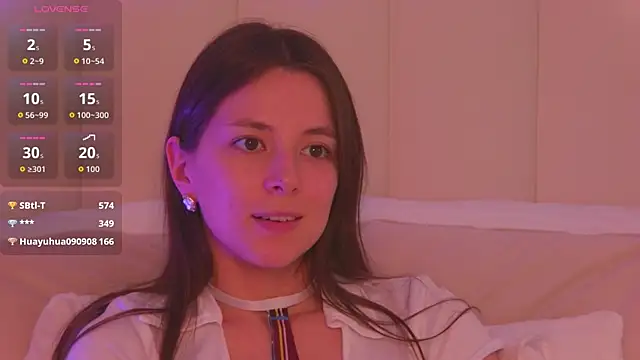 AlisseMoore online show from 04-13-26, 06:46