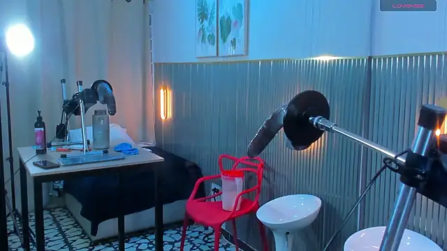 nazly bigass online show from 03-17-26, 07:17