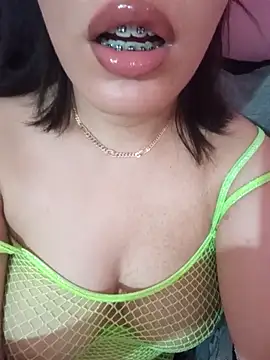 kamilia sexyy online show from 04-16-26, 09:04