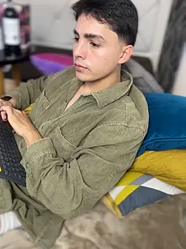 Samu Hott online show from 02-02-26, 08:29