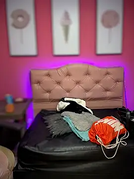 Karolaiin LS online show from 03-08-26, 01:26