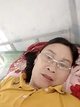 miko nyan2006 online show from 04-22-26, 12:28