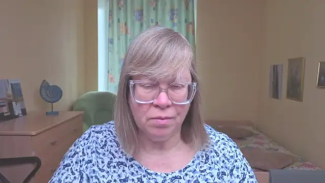 Snapshot of Emma_Eclipsee chatting on 02-16-26, 07:26 Emma Eclipsee online show from 02-16-26, 07:26