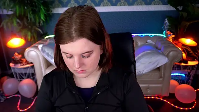 Snapshot of KristiFoxy chatting on 03-15-26, 06:30 KristiFoxy online show from 03-15-26, 06:30