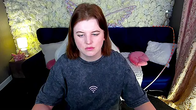 Snapshot of KristiFoxy chatting on 03-16-26, 06:28 KristiFoxy online show from 03-16-26, 06:28