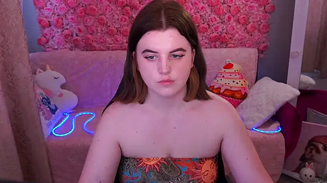 KristiFoxy online show from 05-14-26, 02:02