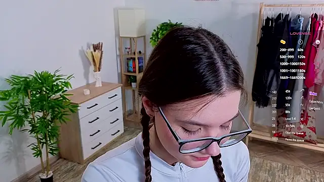 MirthaZien online show from 04-13-26, 01:11