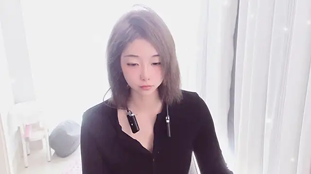 hotgirl0111 online show from 05-08-26, 08:08