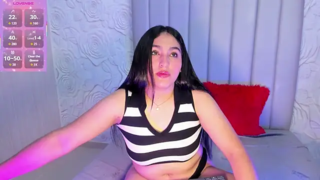 Lya dubois  online show from 04-24-26, 08:44