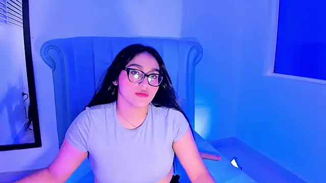 Snapshot of Lya_dubois_ chatting on 07-26-26, 03:14 Lya dubois online show from 07-26-26, 03:14