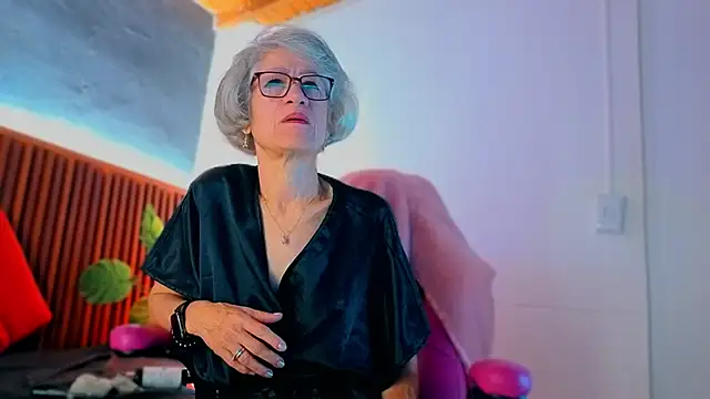 miss monserrate01 online show from 02-05-26, 12:32