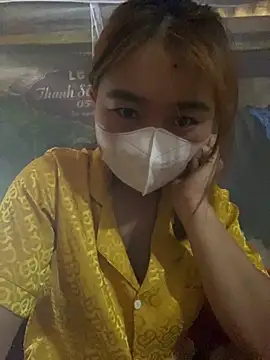 yuii-717 online show from 04-07-26, 01:50