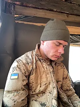 Snapshot of Nemont chatting on 03-07-26, 06:43 Nemont online show from 03-07-26, 06:43