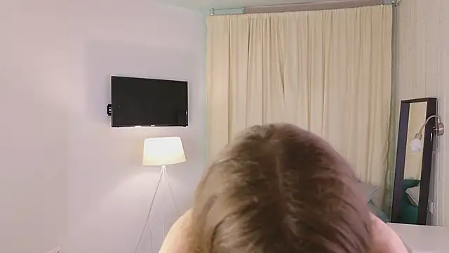 Bubble Chloe online show from 02-04-26, 07:25