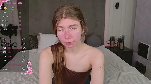 Bubble Chloe online show from 03-06-26, 02:24