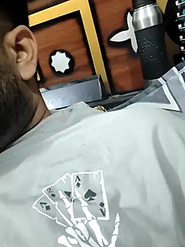 MrCurioX online show from 04-07-26, 03:12