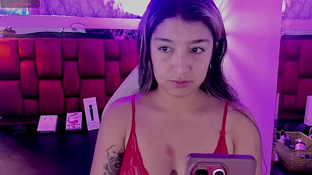 Snapshot of Dahiana_Dmour_ chatting on 05-08-26, 11:59 Dahiana Dmour online show from 05-08-26, 11:59