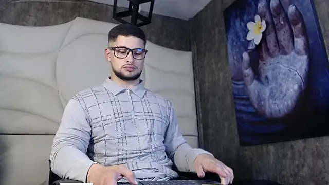 valenssio moretti online show from 04-09-26, 03:39