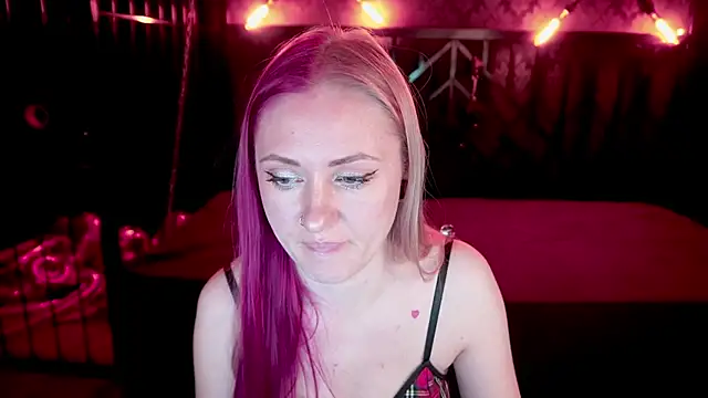 DramaQuenns online show from 04-26-26, 05:49