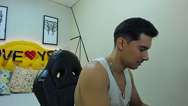 Mike Conors online show from 02-13-26, 01:56