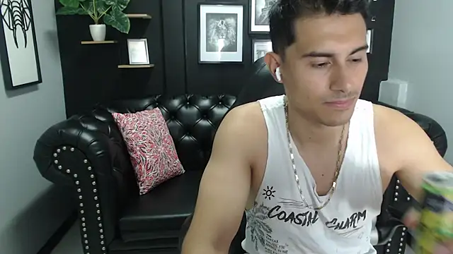 Mike Conors online show from 04-08-26, 03:06