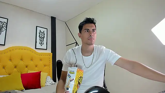 Mike Conors online show from 04-24-26, 03:09