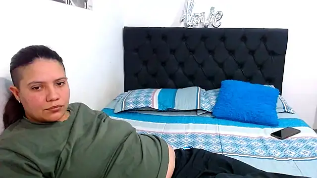 suzy paz online show from 04-08-26, 09:37