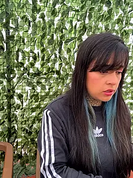 Annie Alicee online show from 02-07-26, 01:37