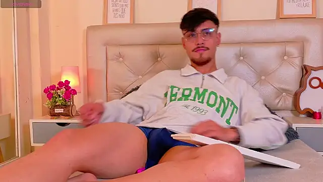 Aiden Gray online show from 02-27-26, 03:56