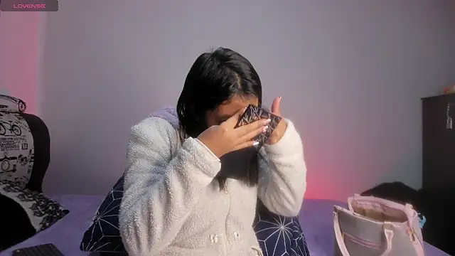 Sharlottee   online show from 02-22-26, 08:57