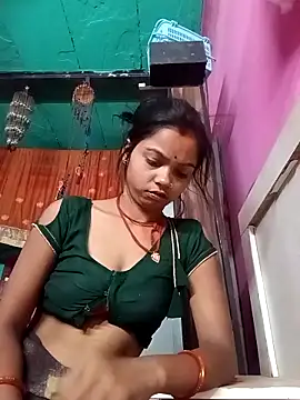 Snapshot of Cut_ikina chatting on 04-28-26, 11:10 Cut ikina online show from 04-28-26, 11:10