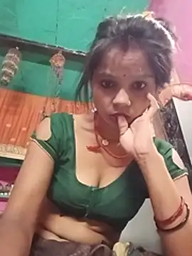 Snapshot of Cut_ikina chatting on 06-21-26, 05:15 Cut ikina online show from 06-21-26, 05:15