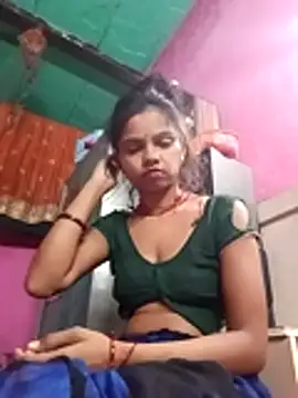 Snapshot of Cut_ikina chatting on 06-27-26, 04:56 Cut ikina online show from 06-27-26, 04:56