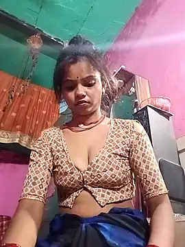 Snapshot of Cut_ikina chatting on 06-29-26, 10:10 Cut ikina online show from 06-29-26, 10:10