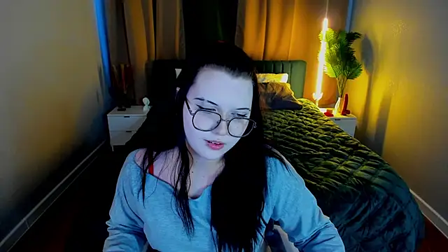 Kira G0ld online show from 03-04-26, 01:11