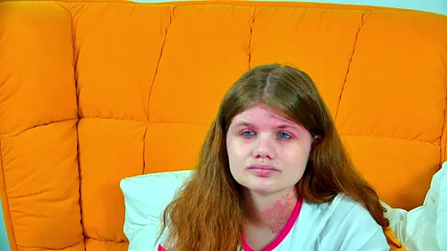 ChloeHalses online show from 05-30-26, 04:15