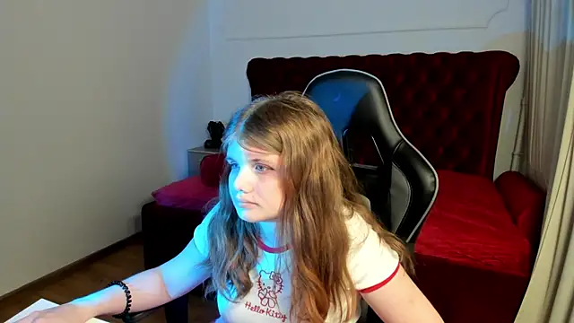 ChloeHalses online show from 06-08-26, 01:28