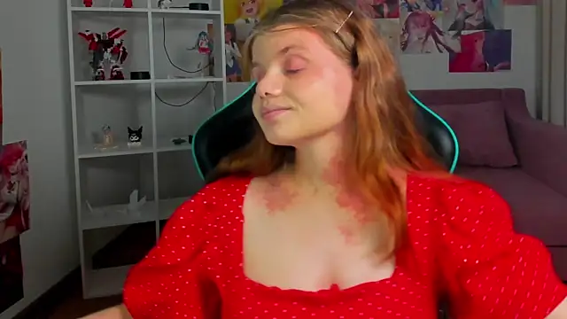 ChloeHalses online show from 06-08-26, 07:03