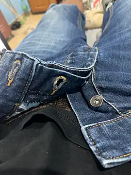 Snapshot of youngsterSA223 chatting on 03-04-26, 03:29 youngsterSA223 online show from 03-04-26, 03:29