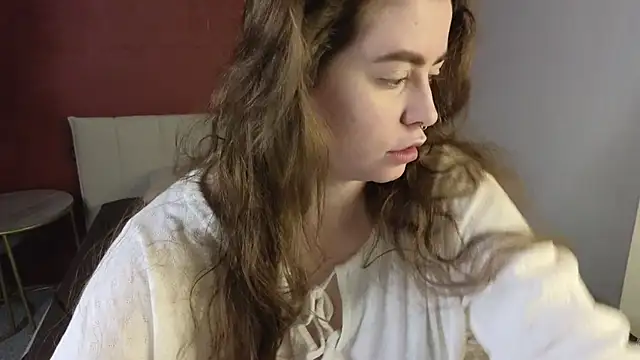 Snapshot of LovingWhisperr chatting on 05-20-26, 01:12 LovingWhisperr online show from 05-20-26, 01:12