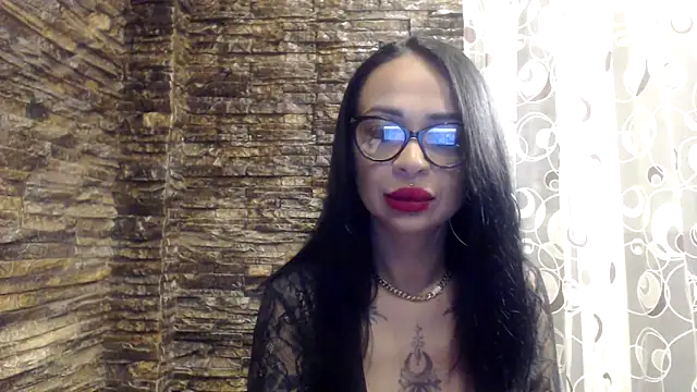 BrianaBloom online show from 04-20-26, 06:53