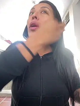 Emma Sanz   online show from 03-04-26, 12:44